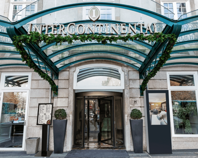 Menukort display til brug ude inde, på gulv, bord og disk.