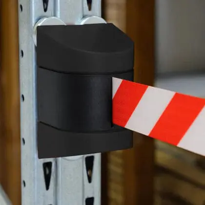 Køleder magnetisk væg sort med 460 cm rød/hvid sele