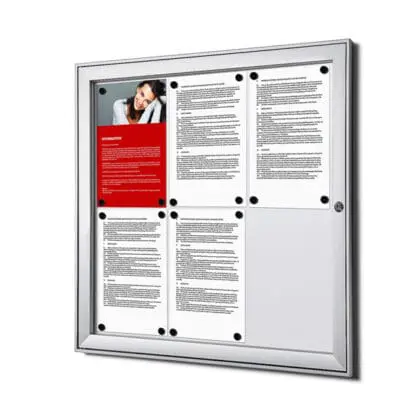 3x A4-montre til overdækket udendørs brug Leveres med magnetisk, skrivebar metalbagvæg Front med hængslet dør og plexiglas rude