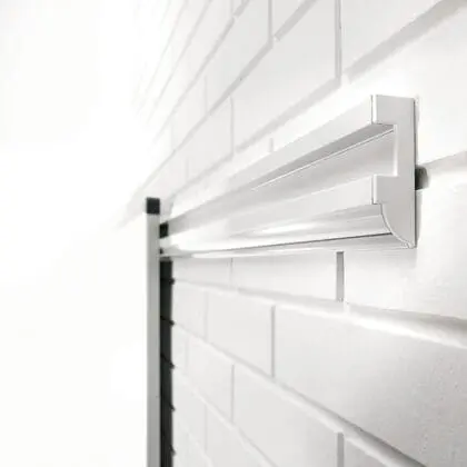 Alu-skinne 200 cm til ophæng af boards og tavler