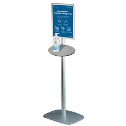 Gulvstander med hylde til håndsprit og A4 ramme