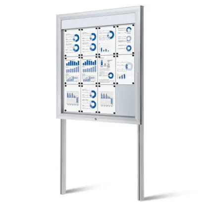 LED opslagsskab ude på nedstøbte stolper - magnettavle 12xA4