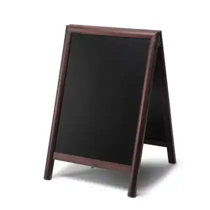 A-Skilt i mørkbejdset træ incl. kridttavle 55x82cm