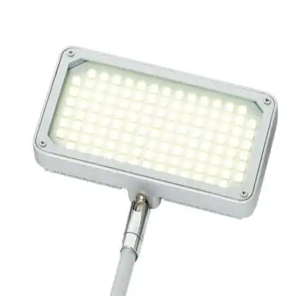 Wall LED 116 LED lampe til messevæg – sølv